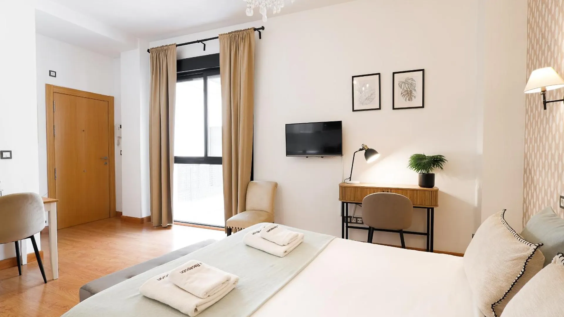 Daire C15 - Charming Modern Studio In The Centre Málaga İspanya